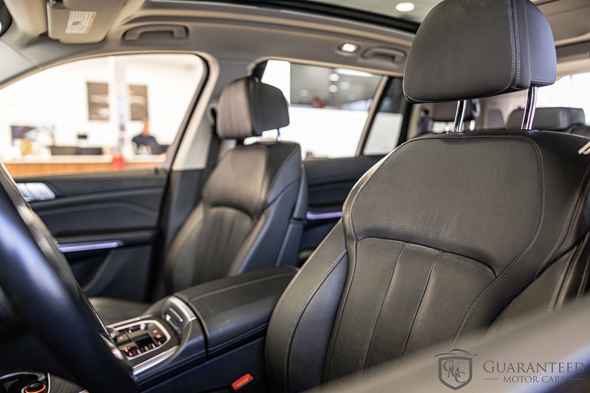 2021 BMW X7 - Image 20