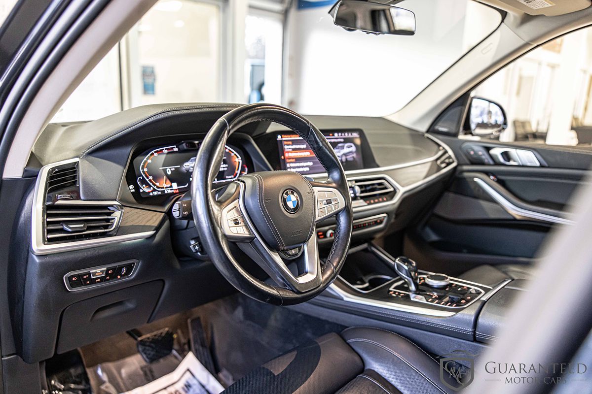 2021 BMW X7 - Image 22