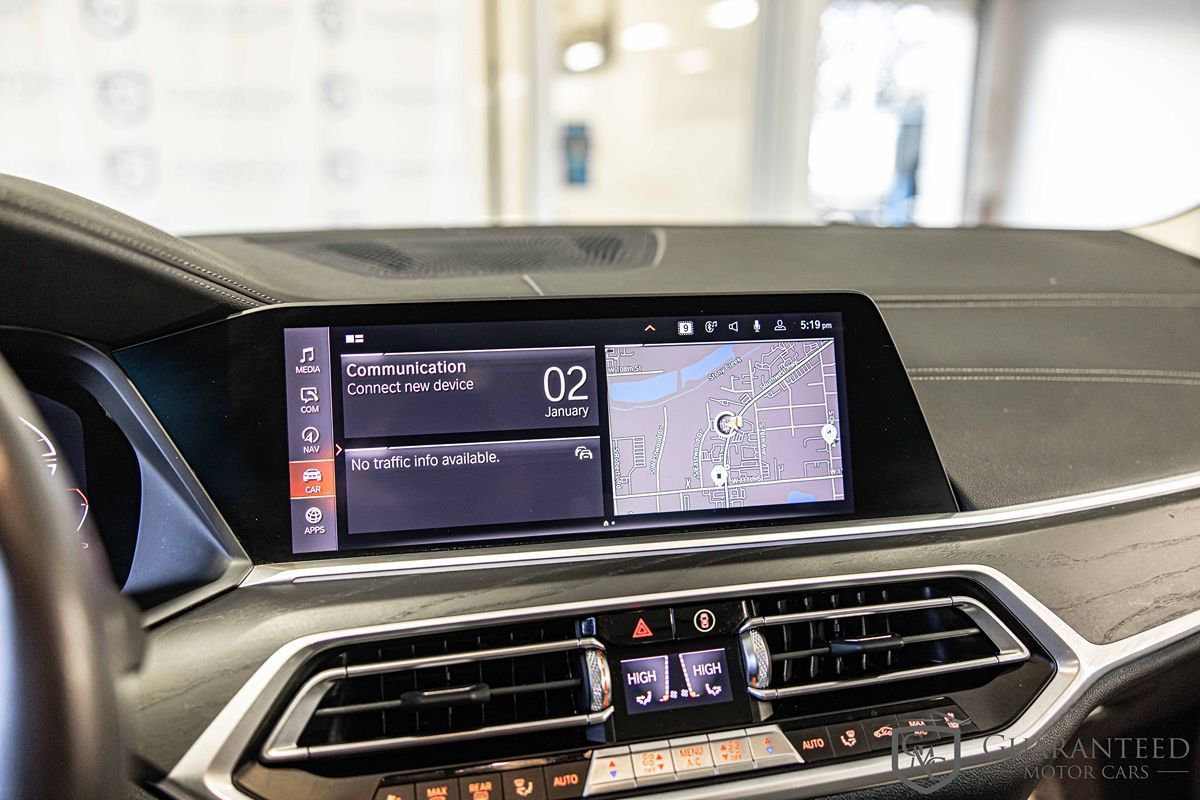 2021 BMW X7 - Image 30