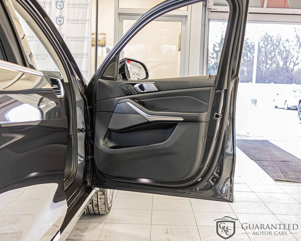 2021 BMW X7 - Image 44