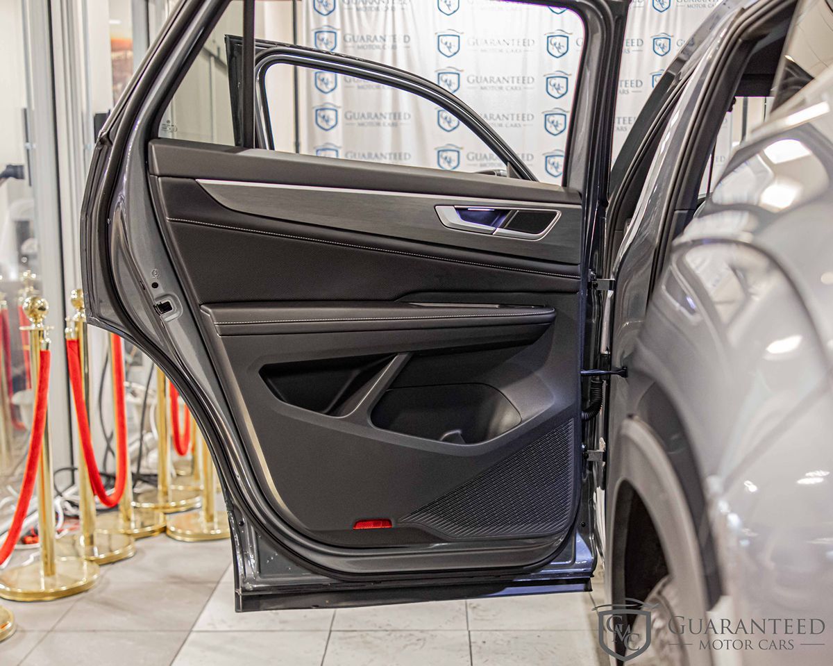 2024 VOLKSWAGEN ATLAS CROSS SPORT - Image 29