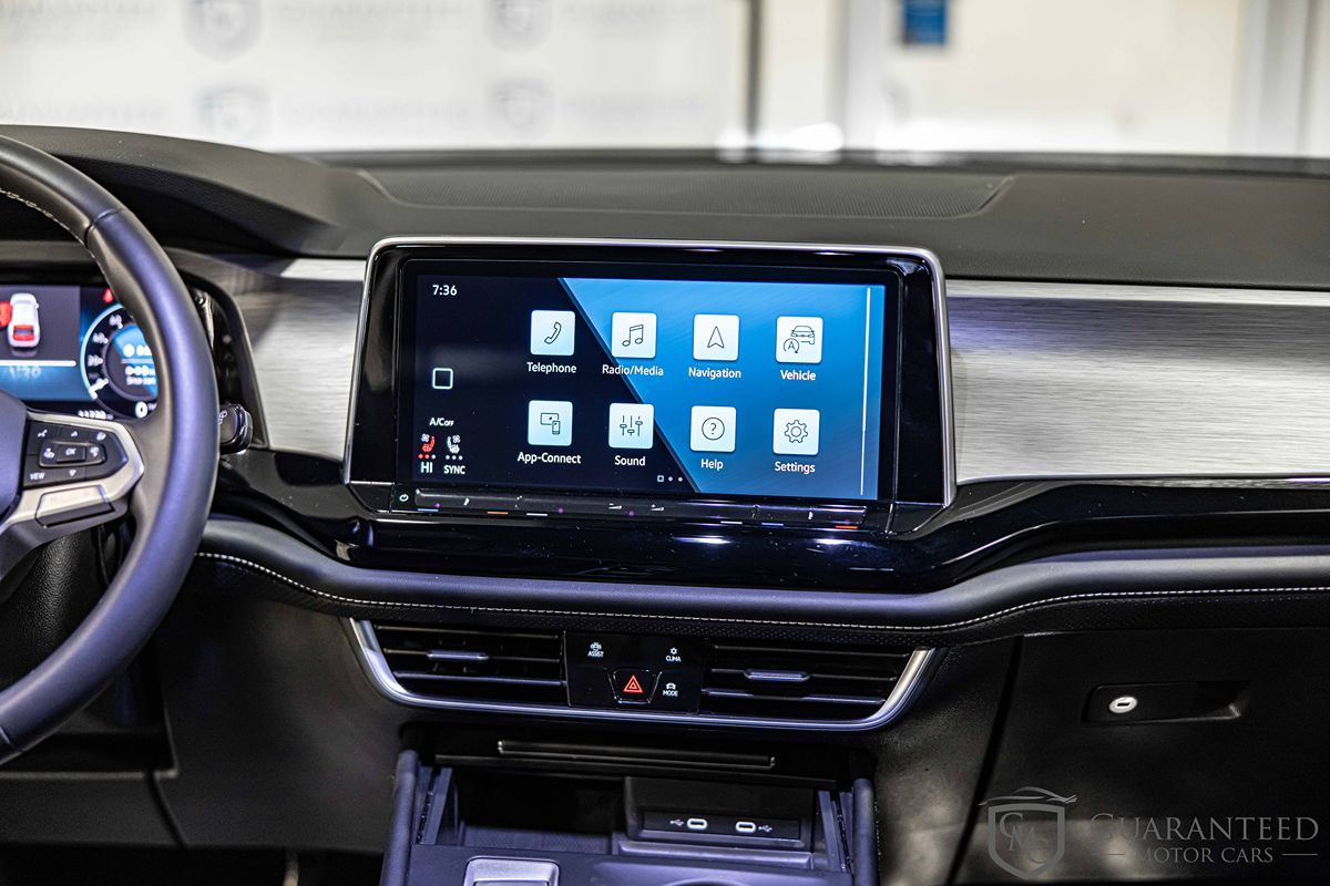 2024 VOLKSWAGEN ATLAS CROSS SPORT - Image 32