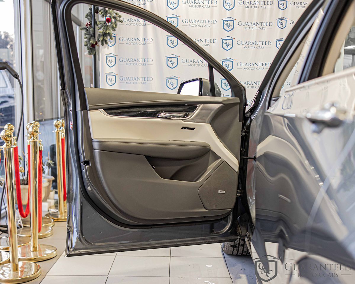 2022 CADILLAC XT6 - Image 32