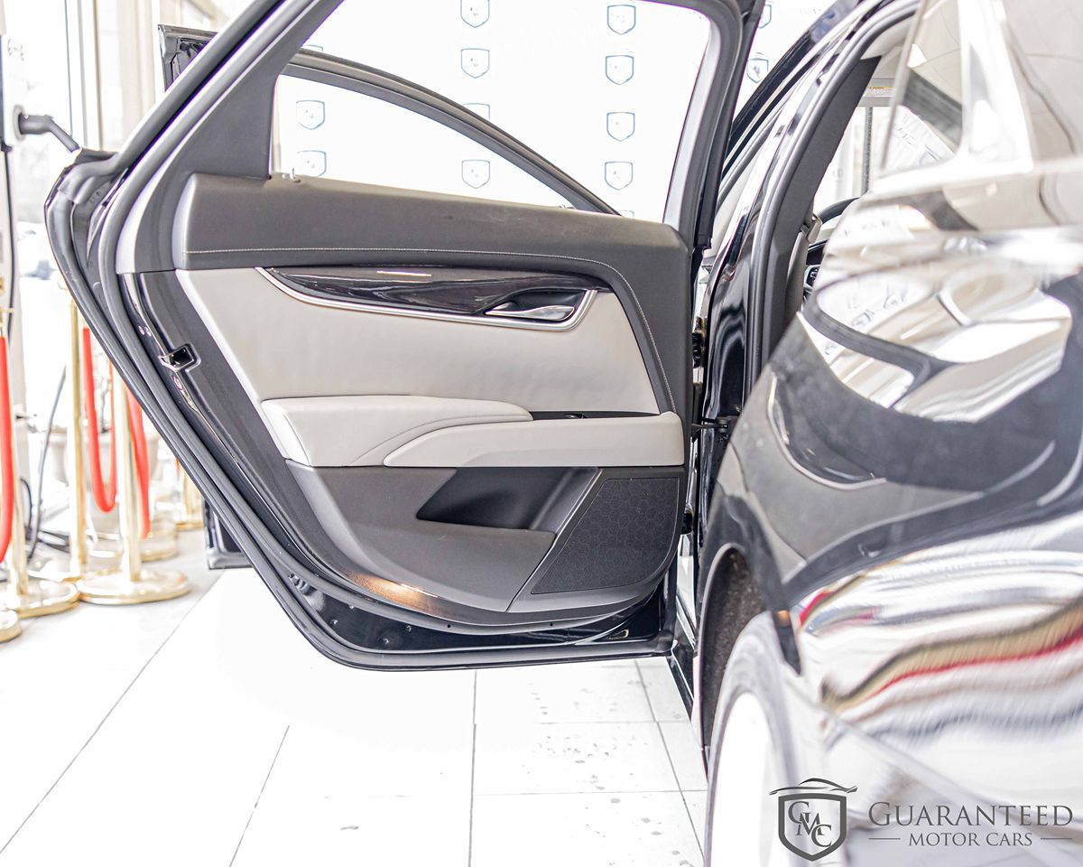 2013 CADILLAC XTS - Image 32