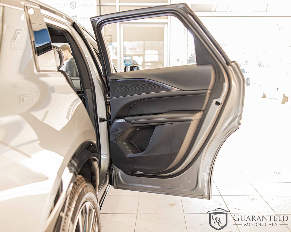 2024 Cadillac LYRIQ Sport 1 - Photo 40
