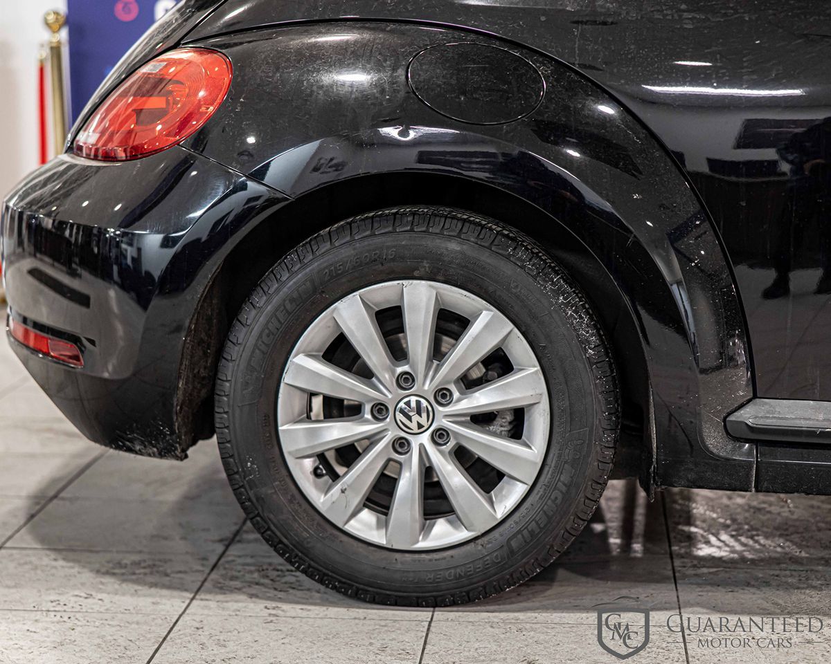 2014 VOLKSWAGEN BEETLE - Image 10