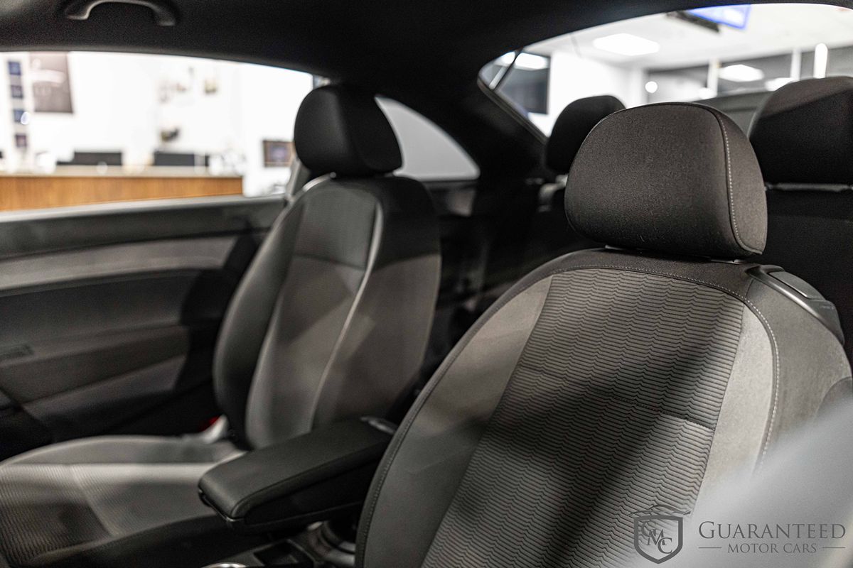 2014 VOLKSWAGEN BEETLE - Image 14