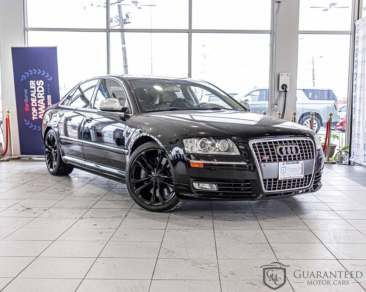 2008 AUDI S8 - Image 3