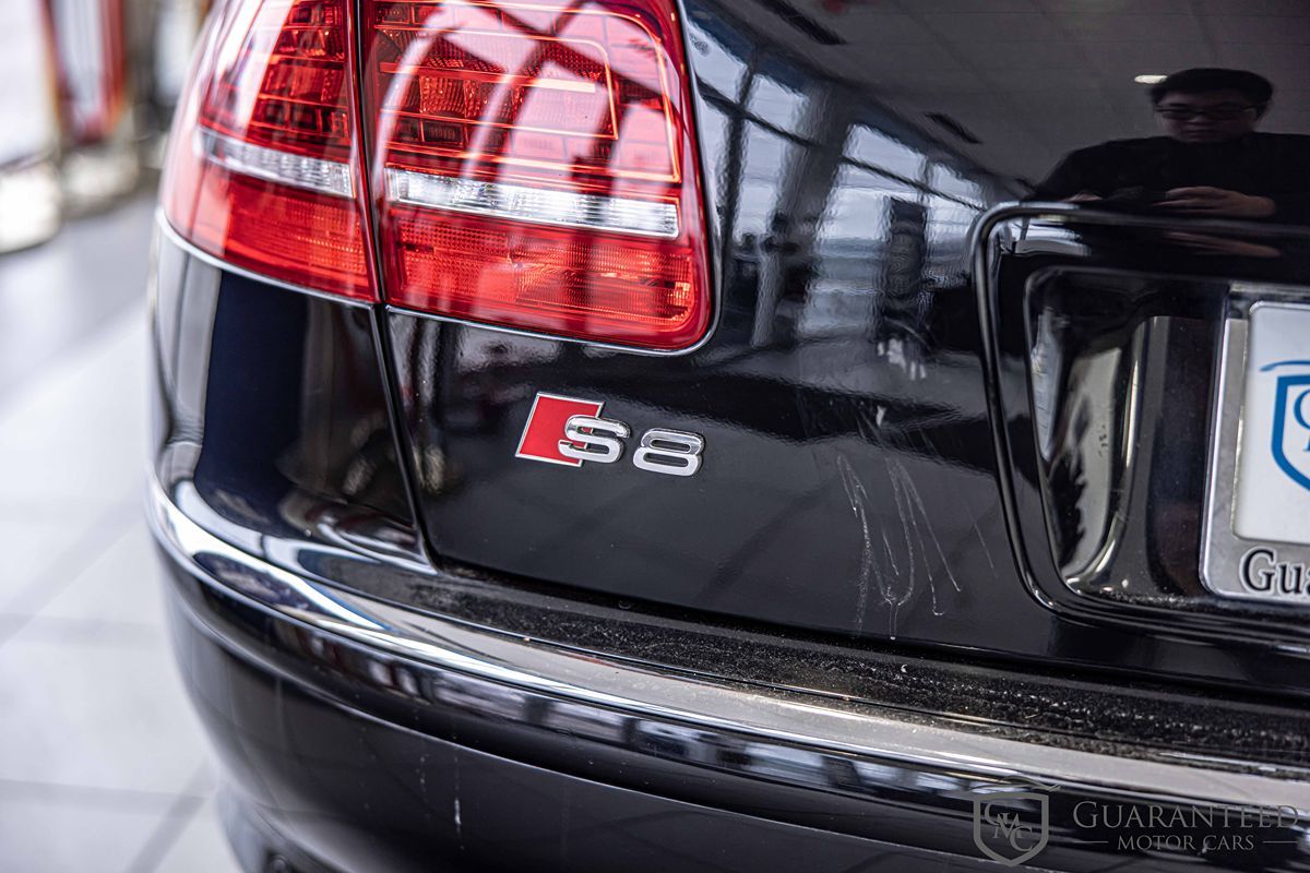 2008 AUDI S8 - Image 15