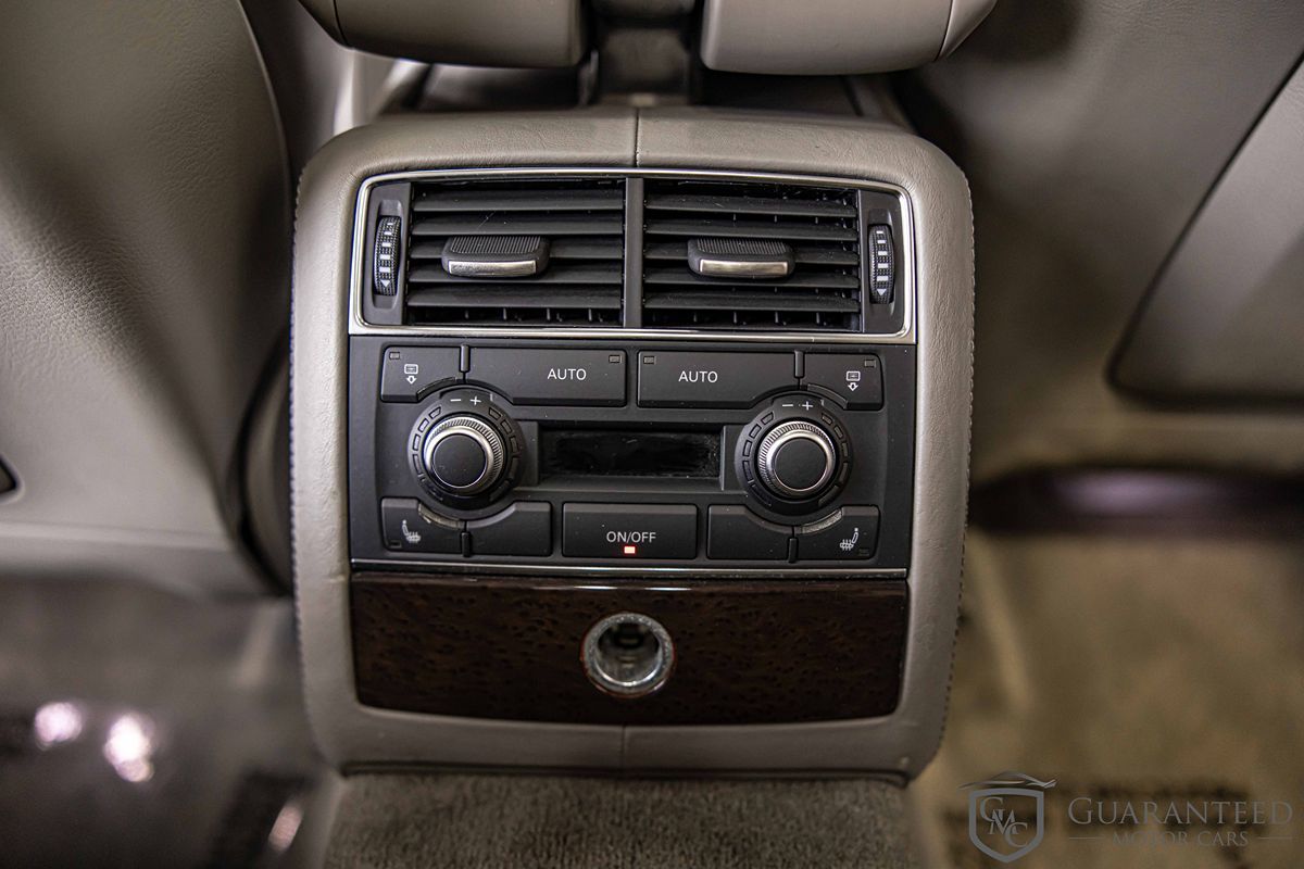 2008 AUDI S8 - Image 35