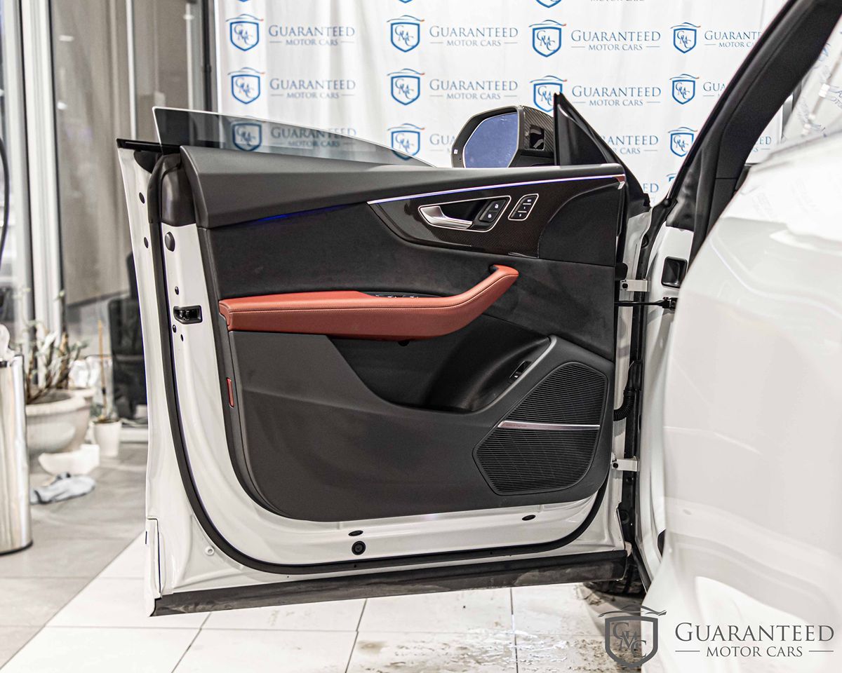 2023 AUDI SQ8 - Image 30