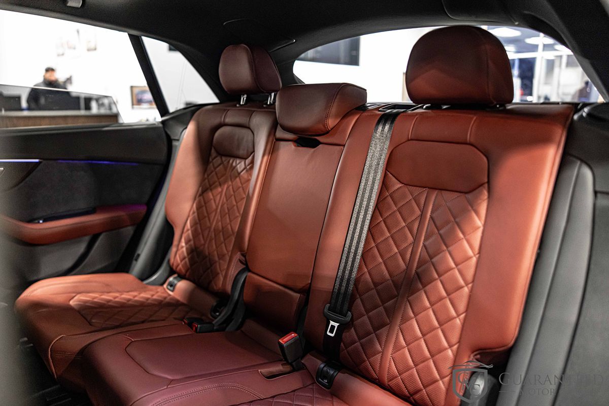 2023 AUDI SQ8 - Image 31