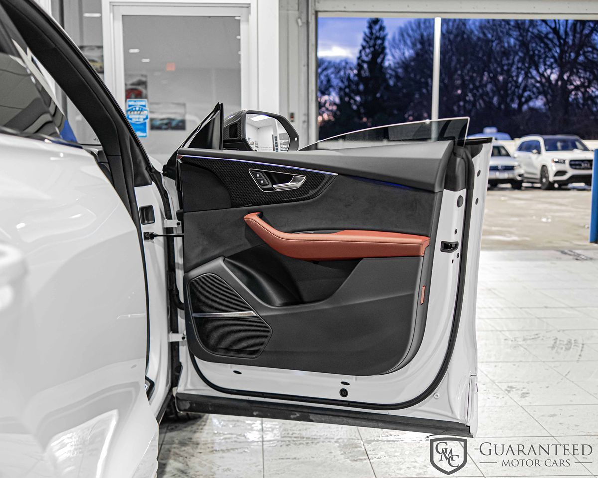 2023 AUDI SQ8 - Image 40