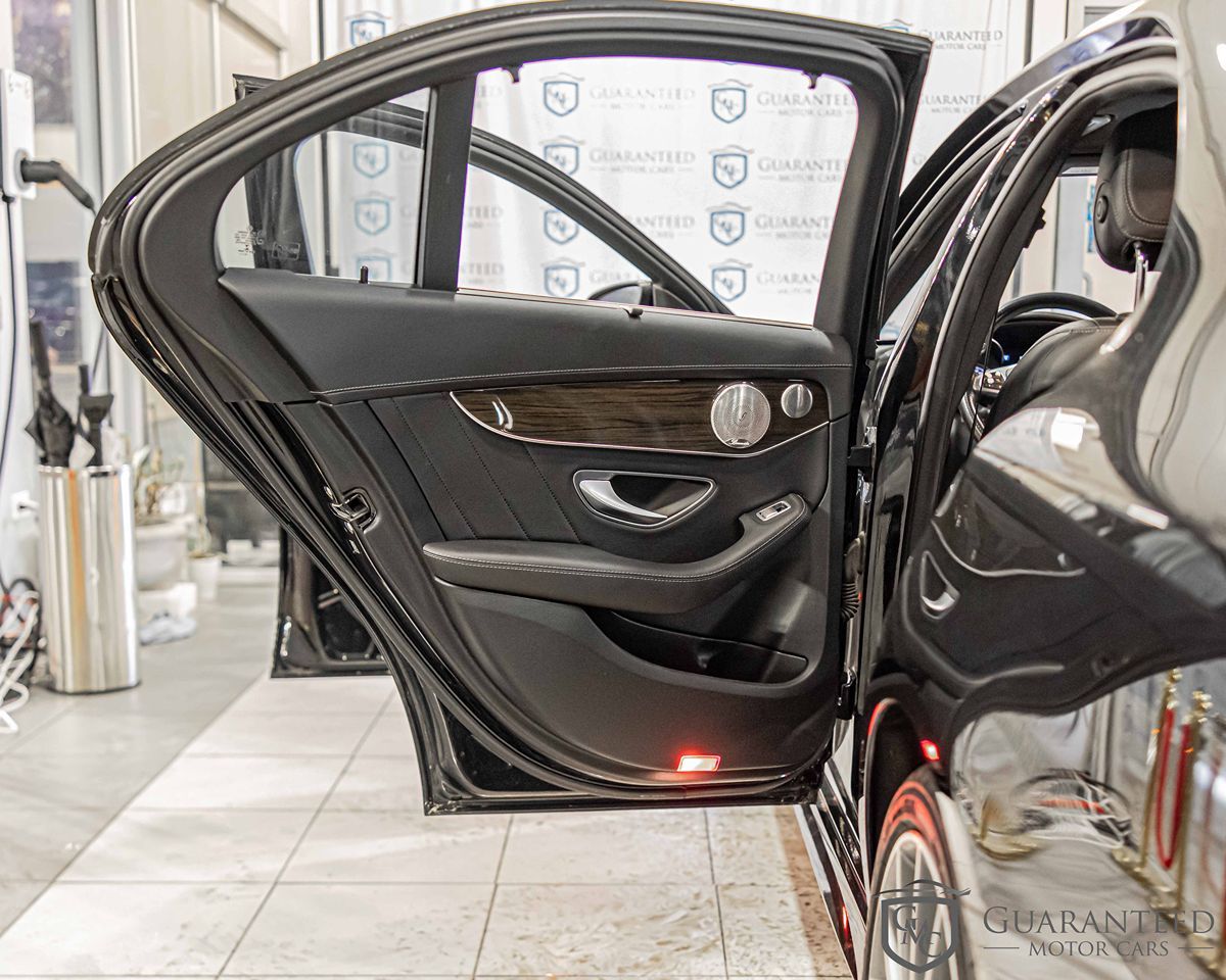 2015 MERCEDES-BENZ C-CLASS - Image 32