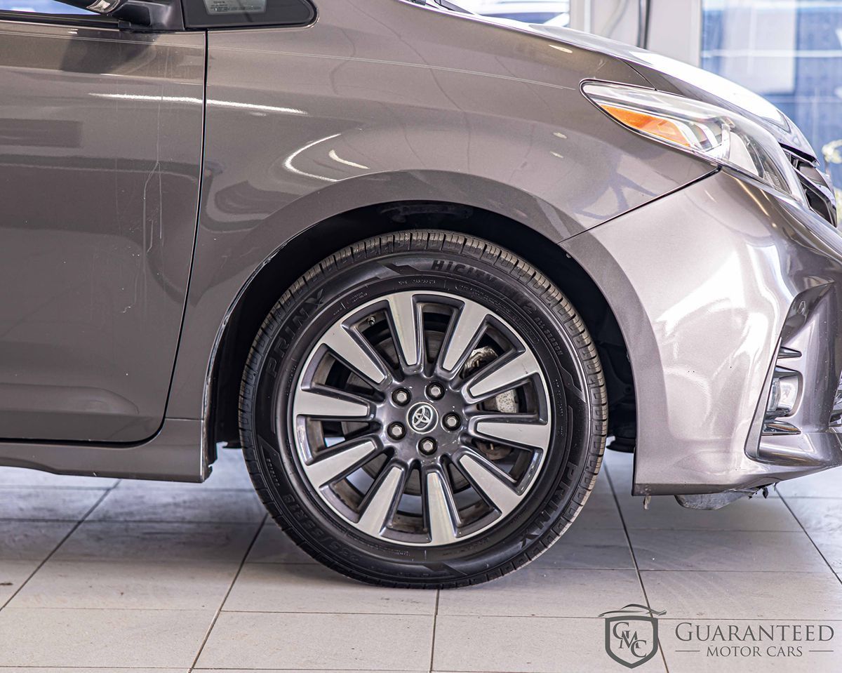 2019 TOYOTA SIENNA - Image 11