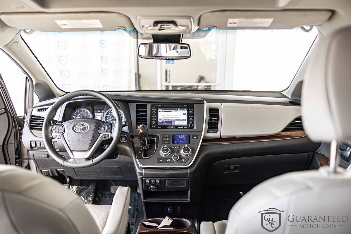2019 TOYOTA SIENNA - Image 35