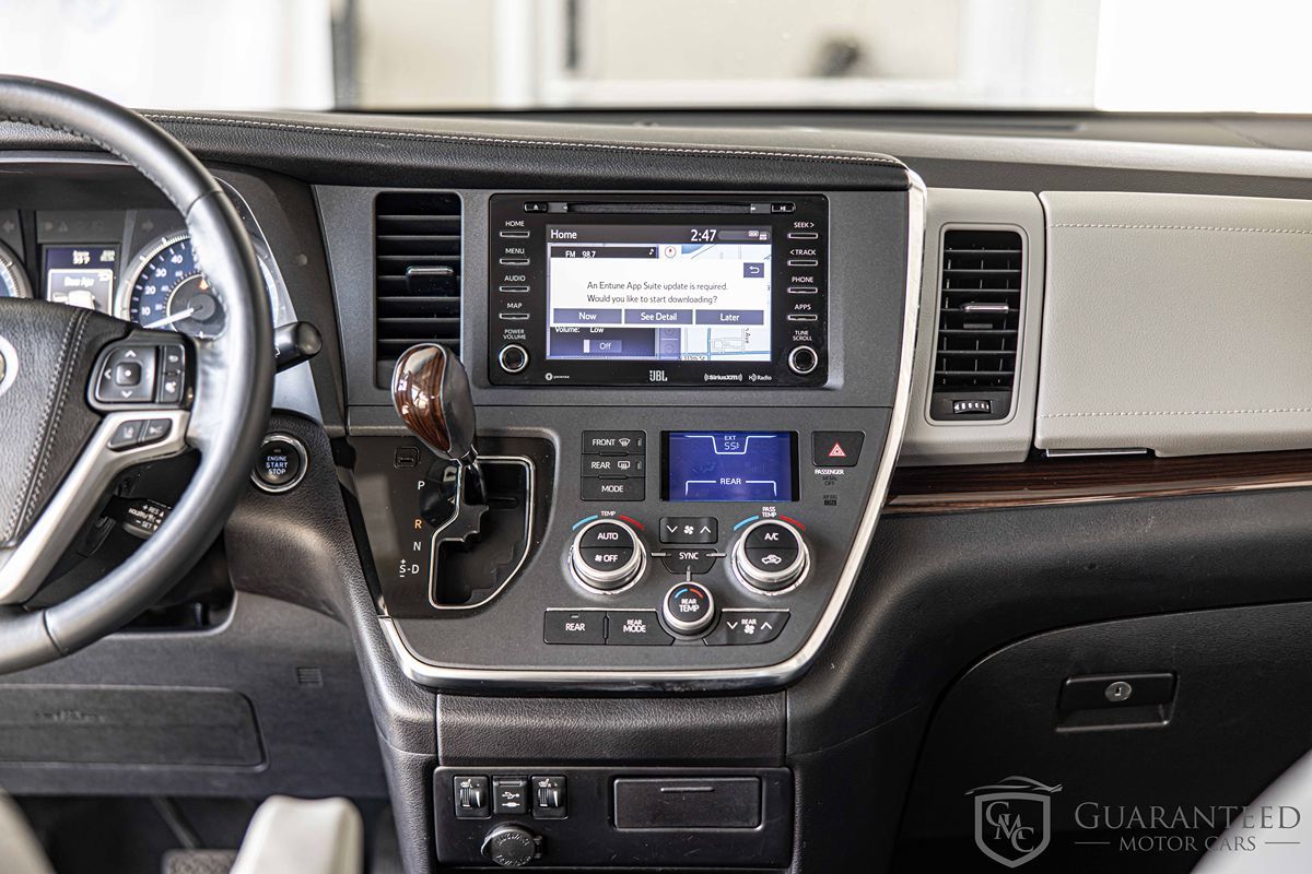 2019 TOYOTA SIENNA - Image 37