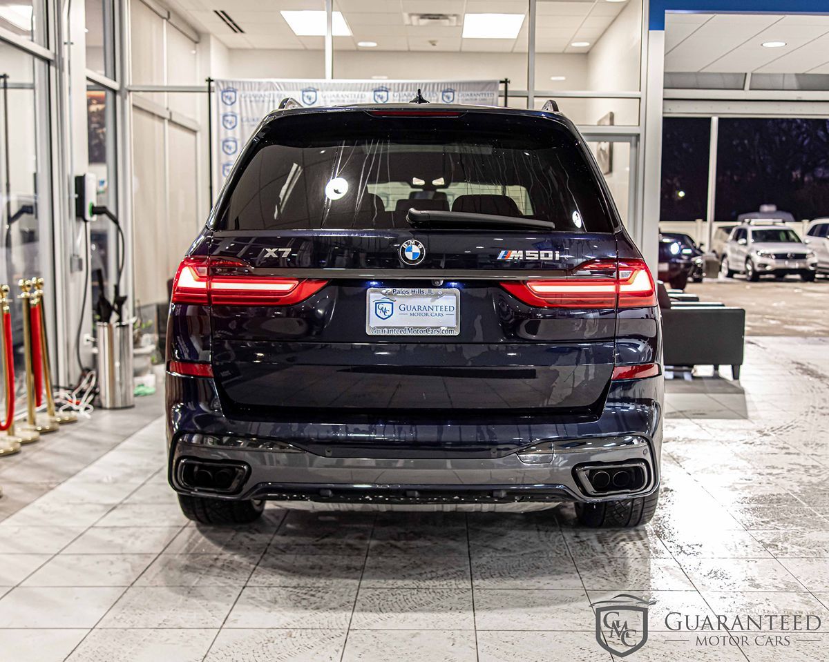 2021 BMW X7 - Image 13