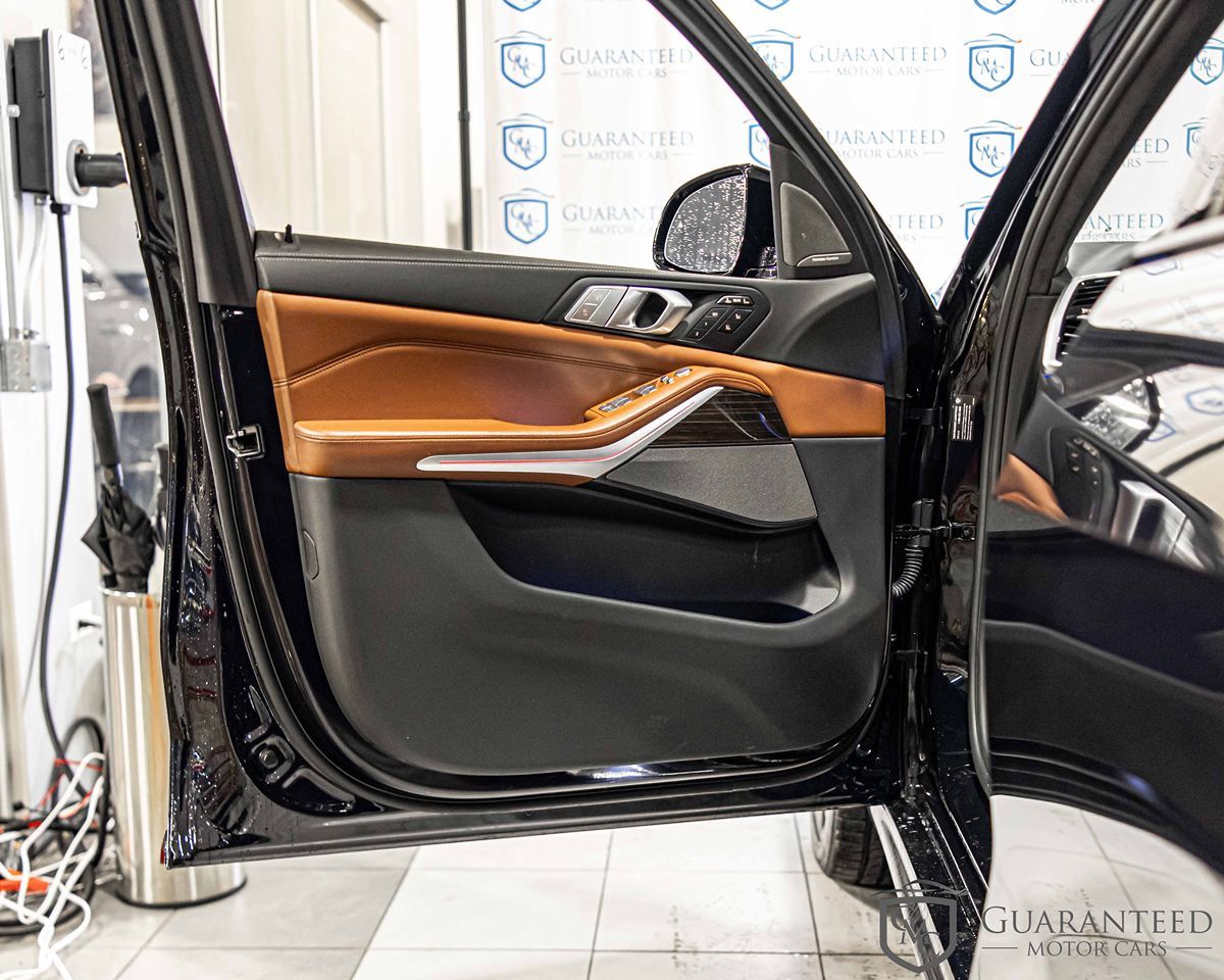 2021 BMW X7 - Image 33