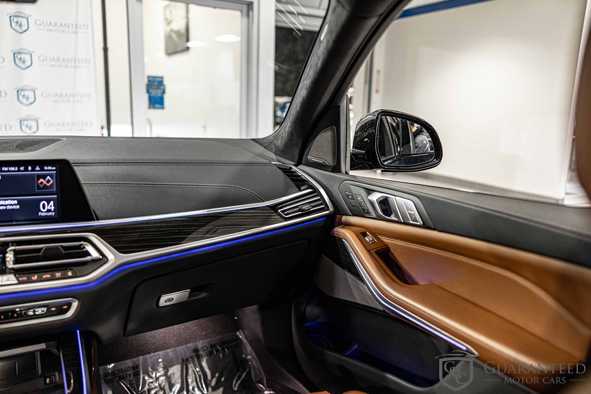 2021 BMW X7 - Image 41