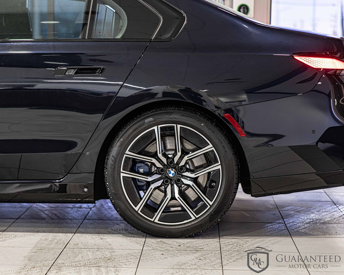 2025 BMW 760I - Image 8