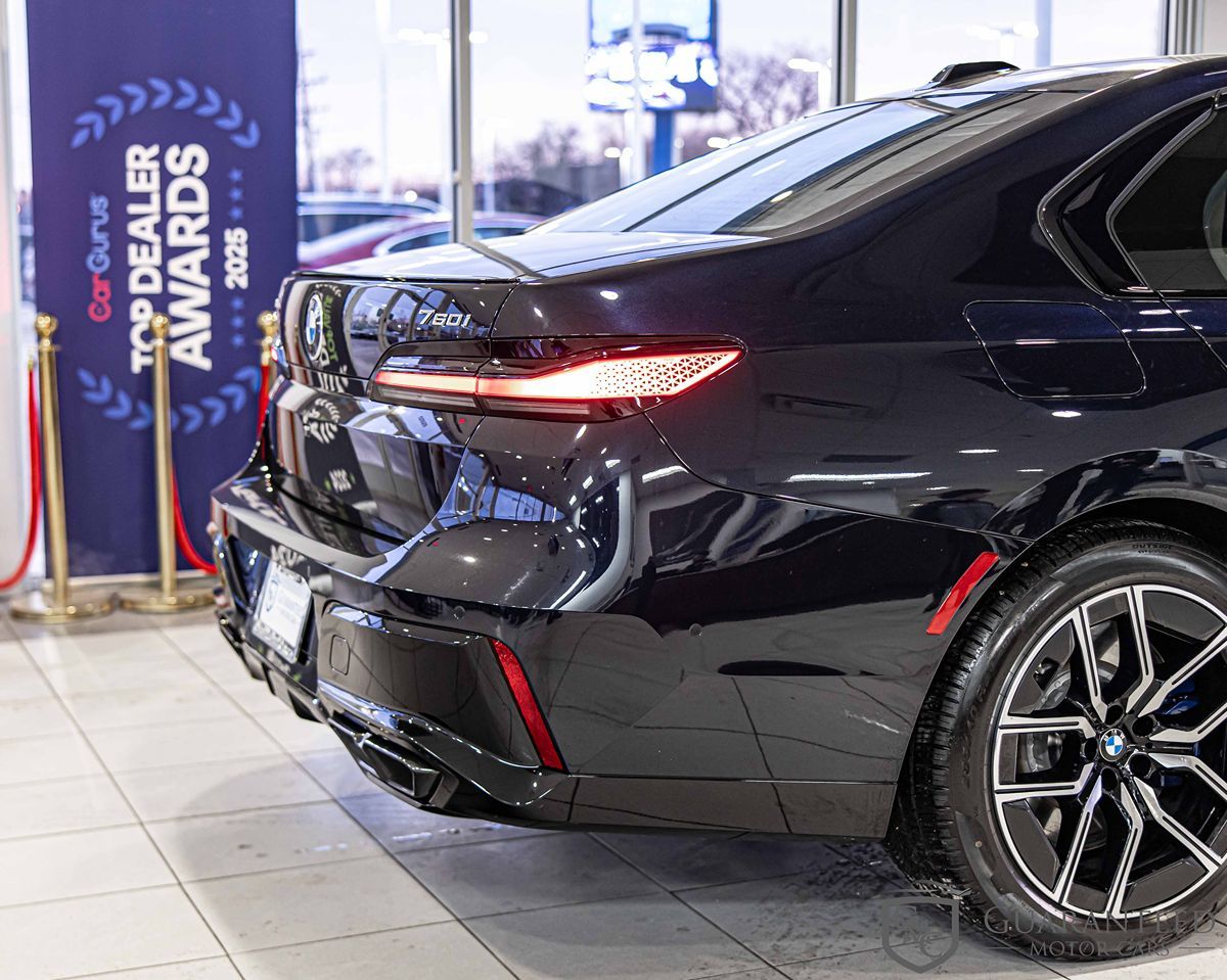 2025 BMW 760I - Image 12