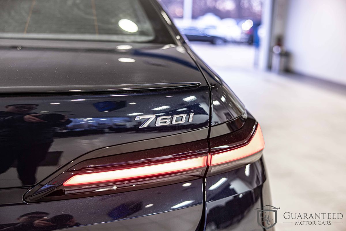 2025 BMW 760I - Image 15