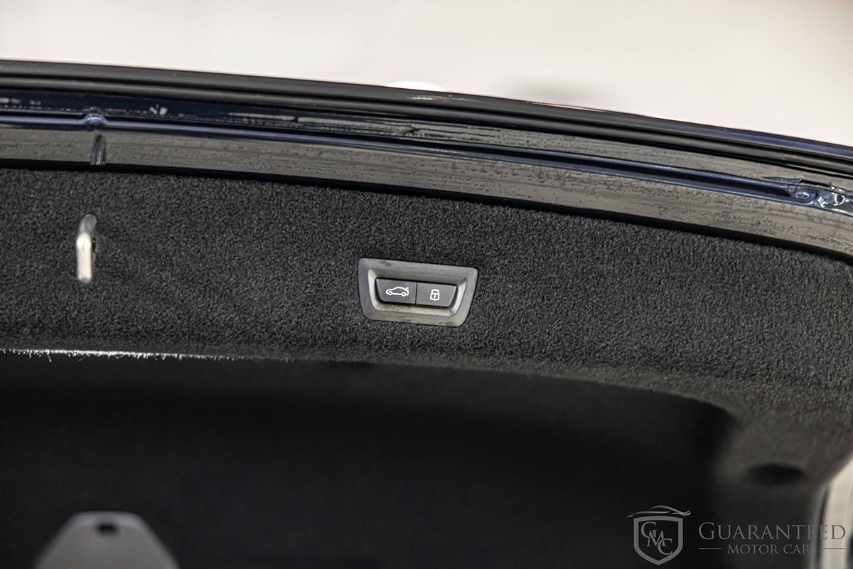 2025 BMW 760I - Image 18