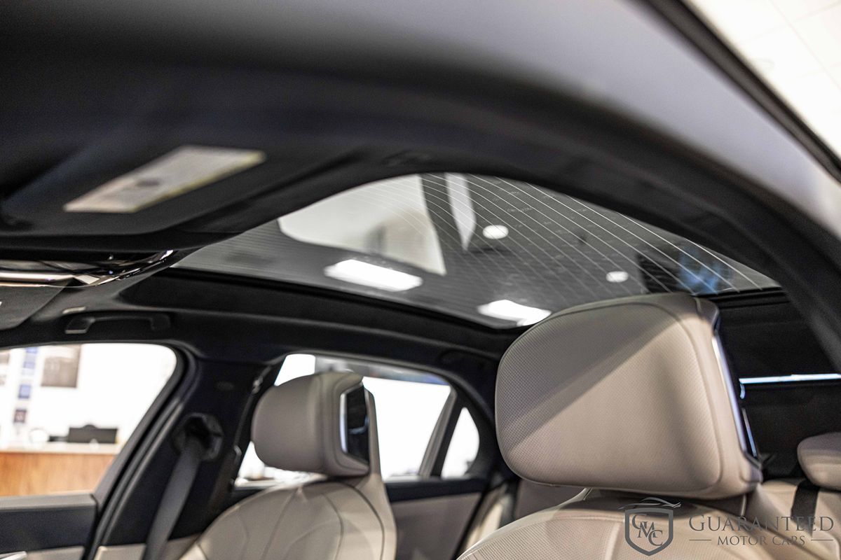 2025 BMW 760I - Image 20