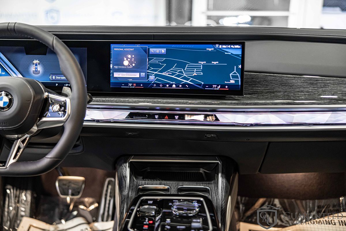2025 BMW 760I - Image 38