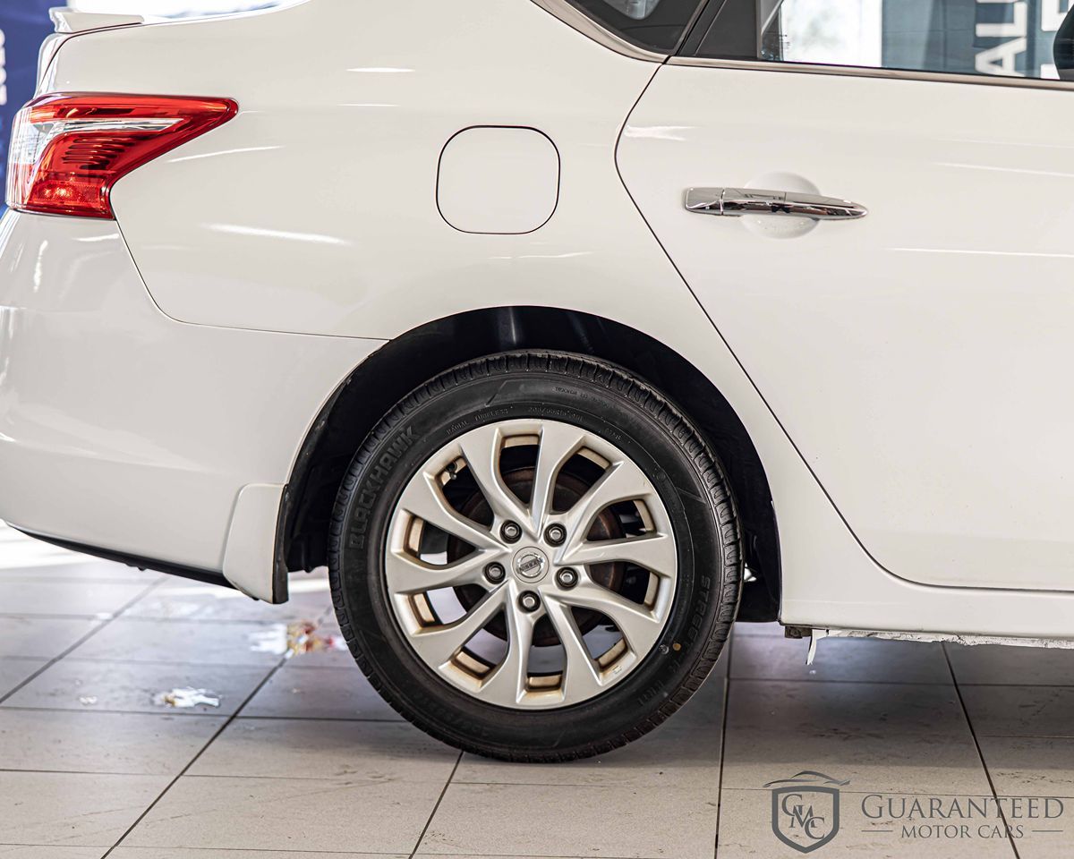 2017 NISSAN SENTRA - Image 10