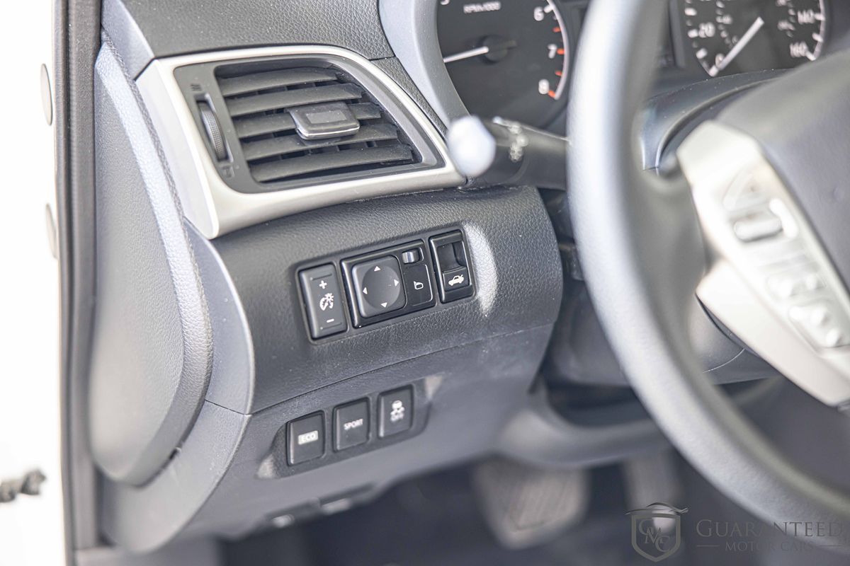 2017 NISSAN SENTRA - Image 19