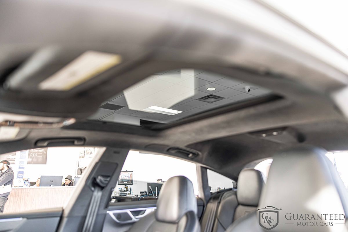 2023 AUDI RS 7 - Image 19