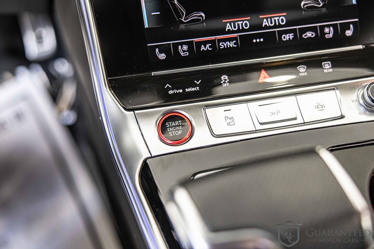 2023 AUDI RS 7 - Image 27