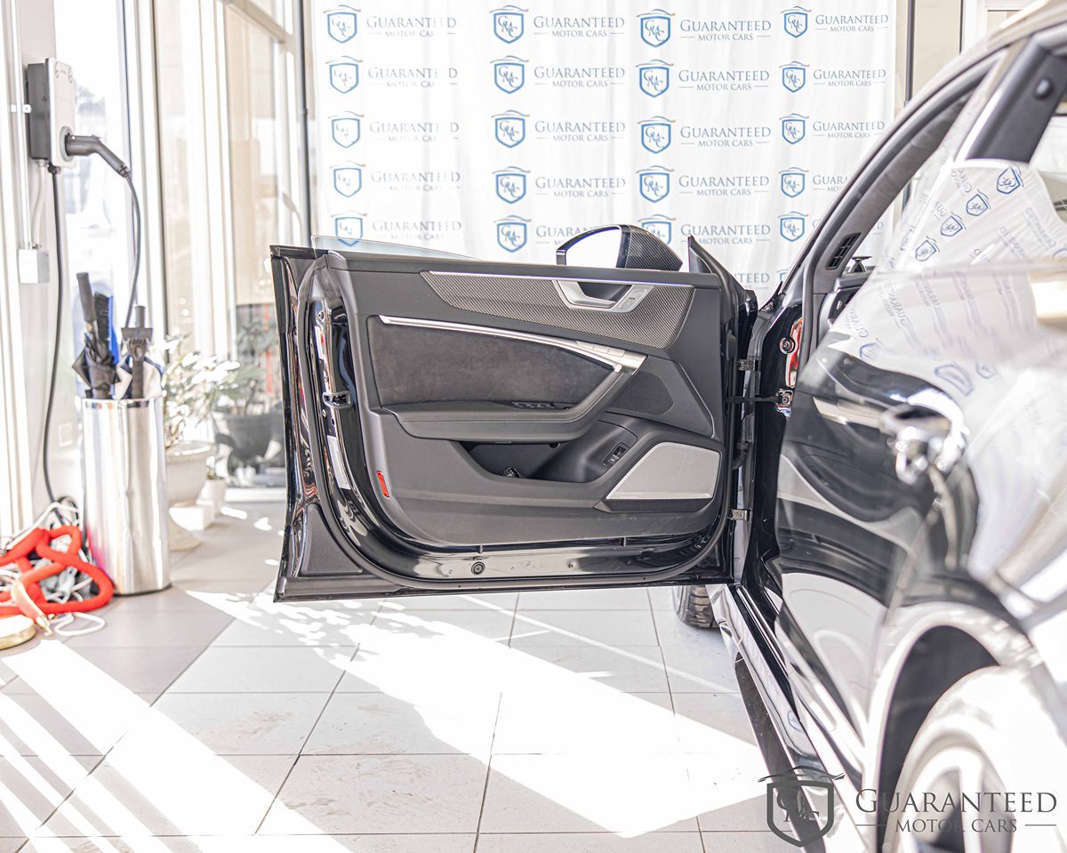 2023 AUDI RS 7 - Image 31