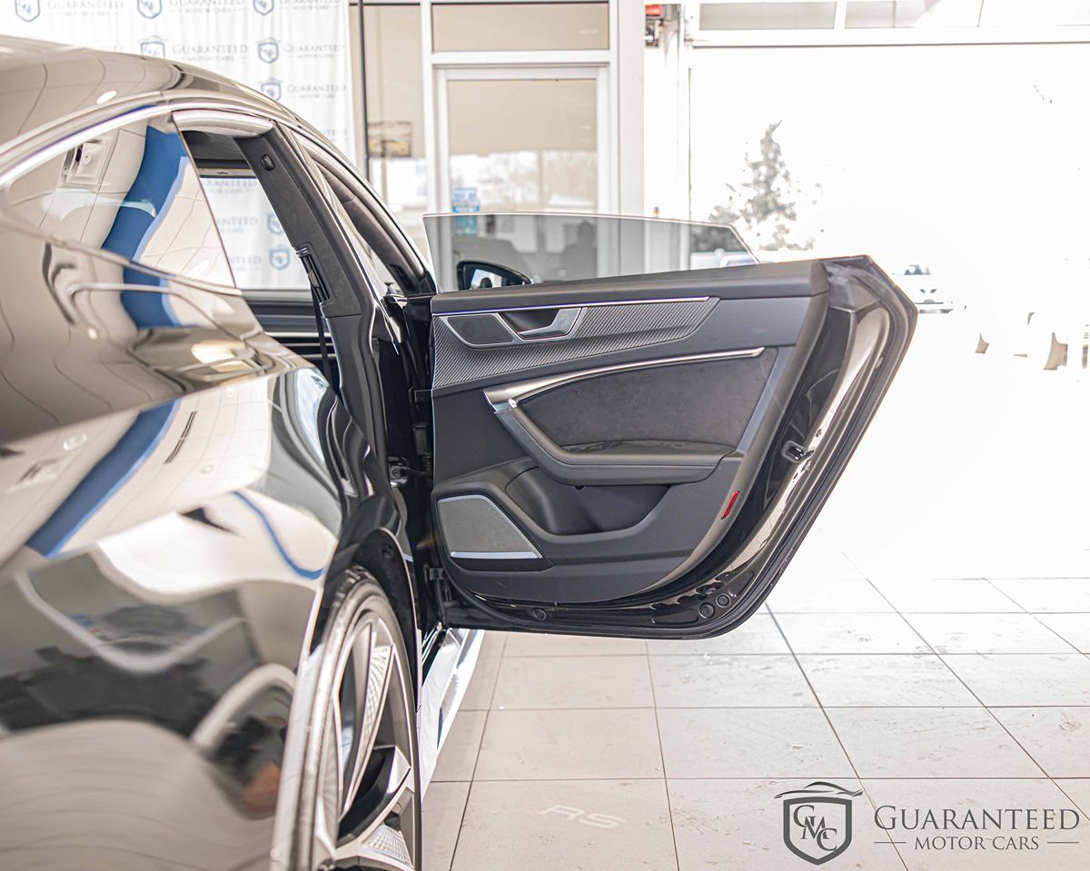 2023 AUDI RS 7 - Image 40