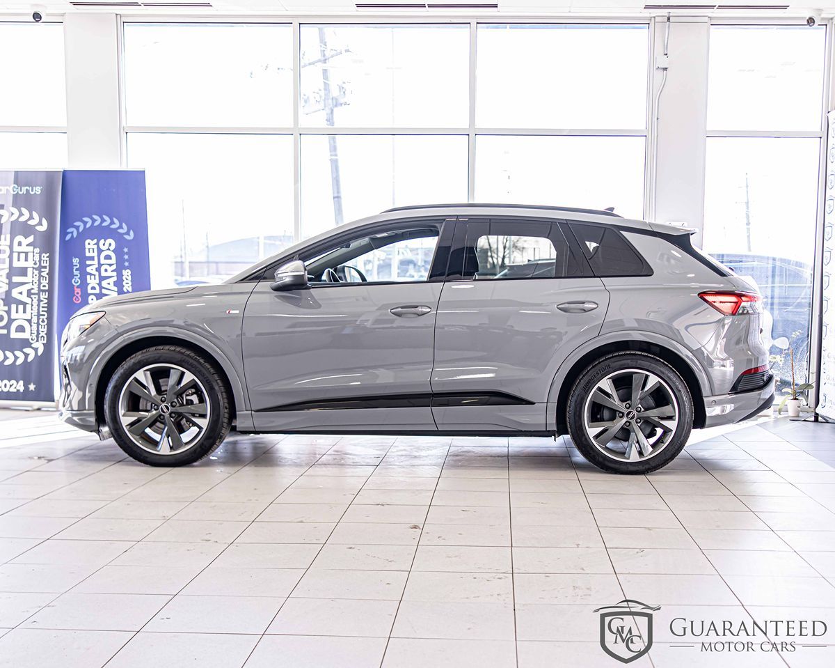 2024 AUDI Q4 - Image 8