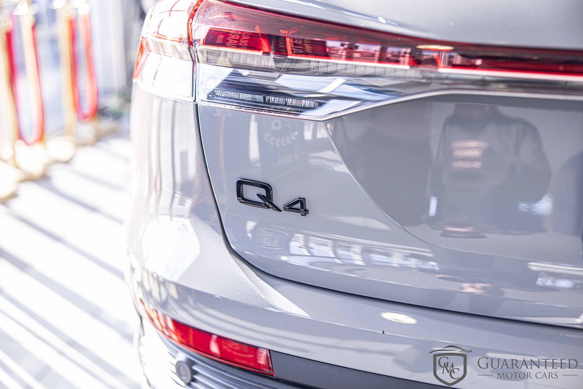 2024 AUDI Q4 - Image 15