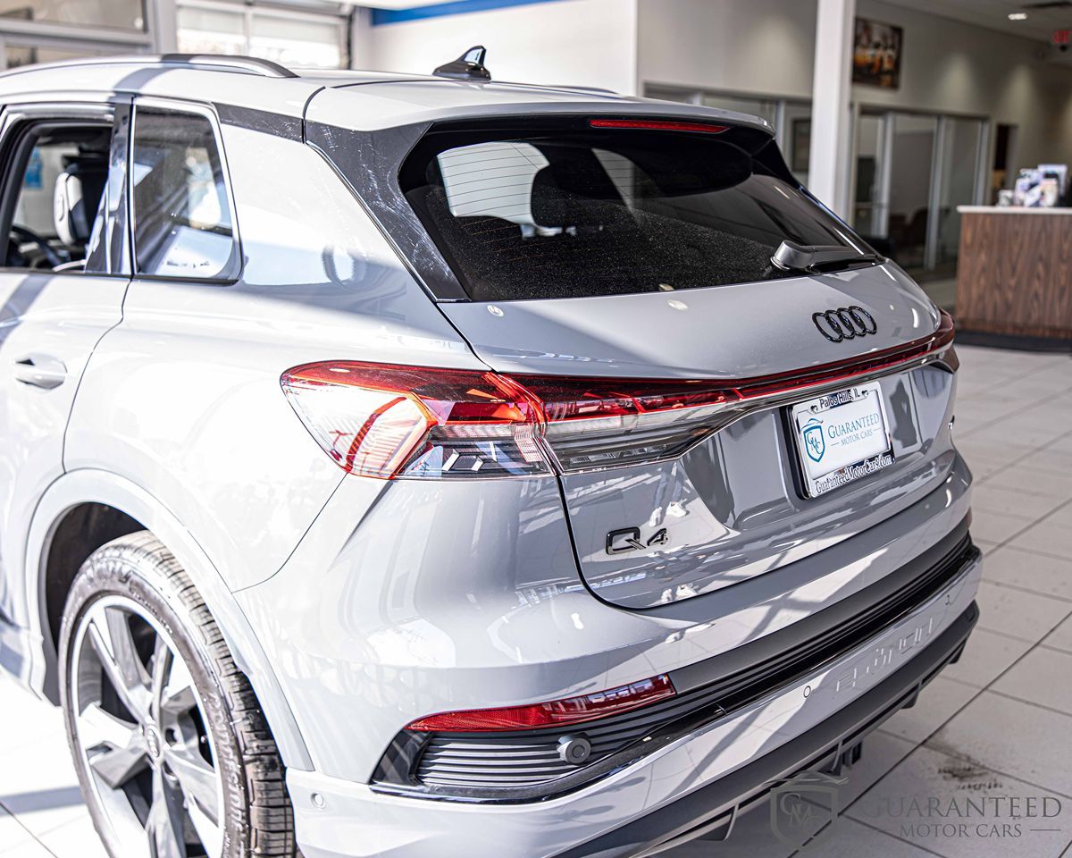 2024 AUDI Q4 - Image 14