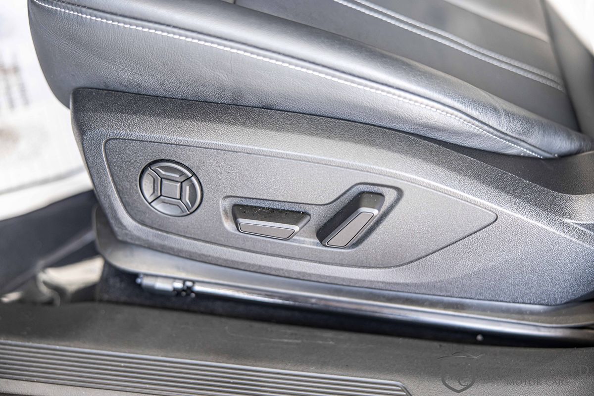 2024 AUDI Q4 - Image 23