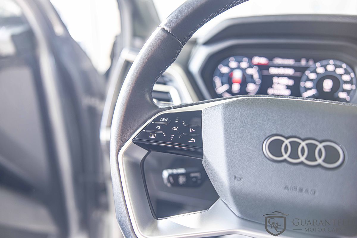 2024 AUDI Q4 - Image 25