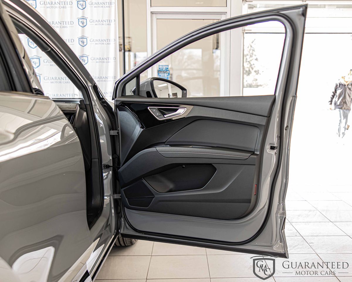 2024 AUDI Q4 - Image 40