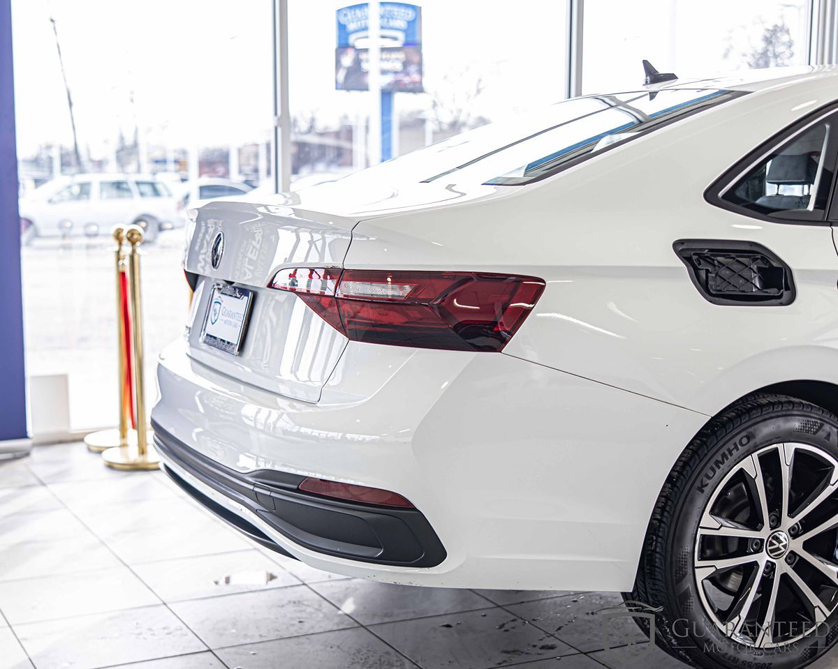 2023 VOLKSWAGEN JETTA - Image 12