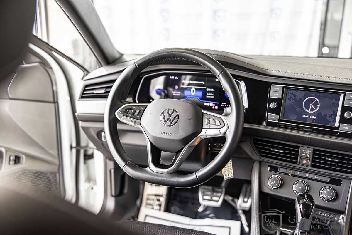 2023 VOLKSWAGEN JETTA - Image 33