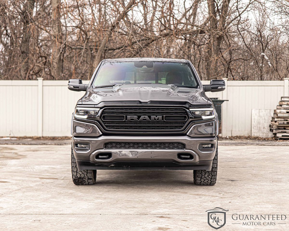 2023 RAM 1500 - Image 2