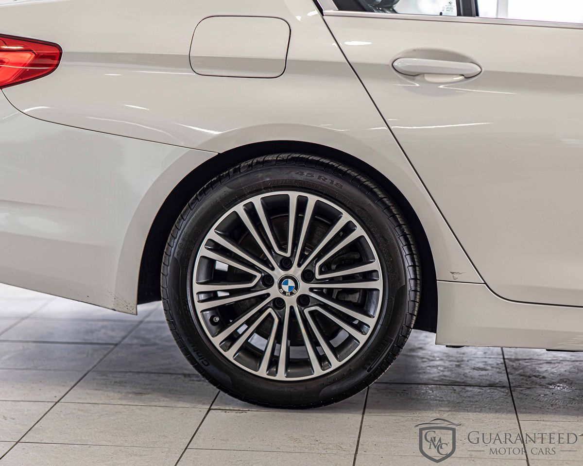 2019 BMW 540I - Image 8