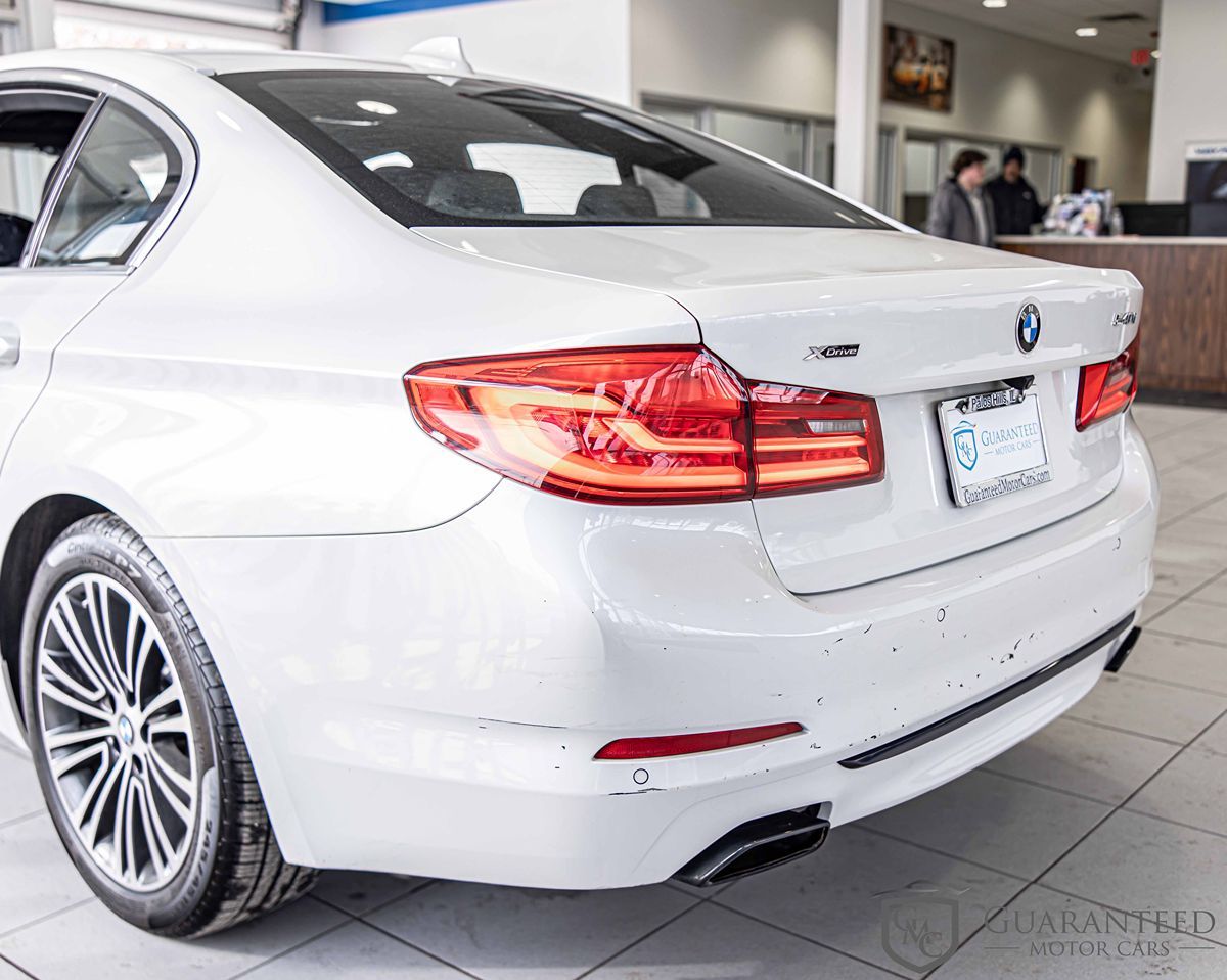 2019 BMW 540I - Image 13