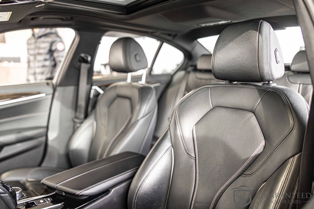 2019 BMW 540I - Image 18