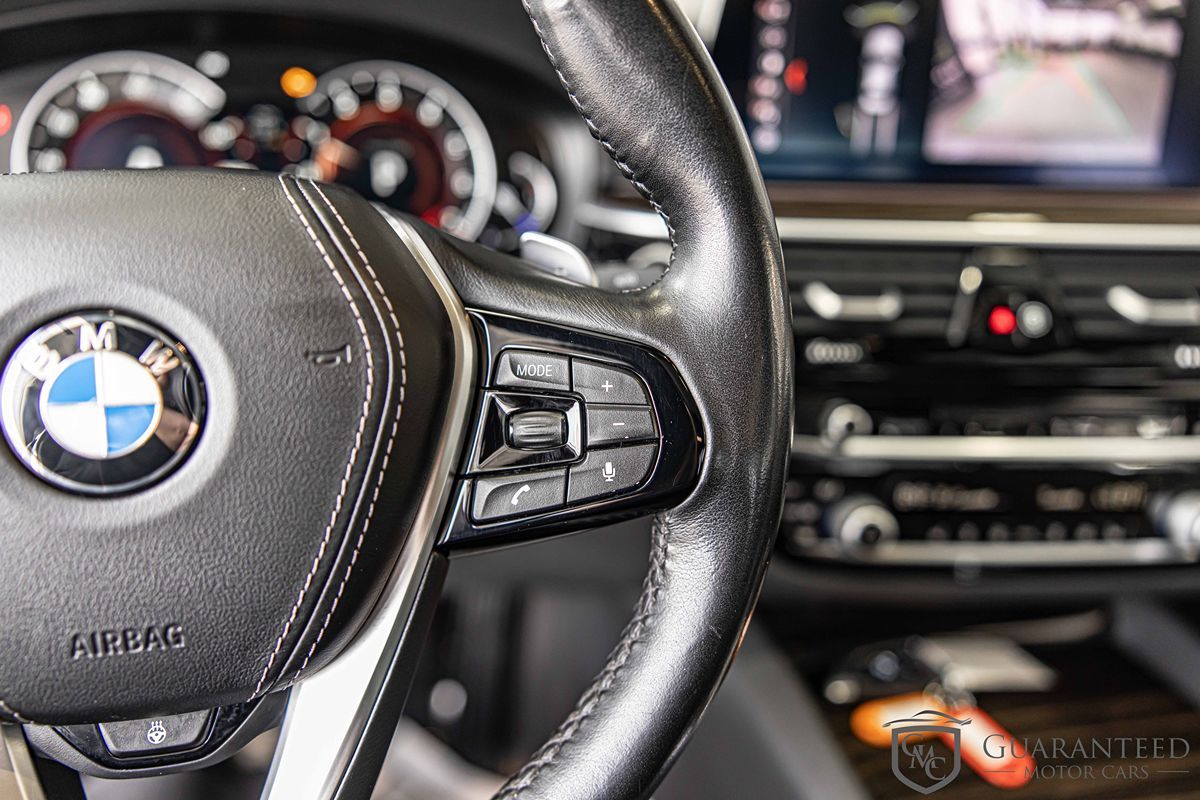 2019 BMW 540I - Image 25