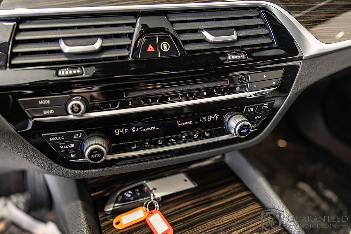 2019 BMW 540I - Image 28